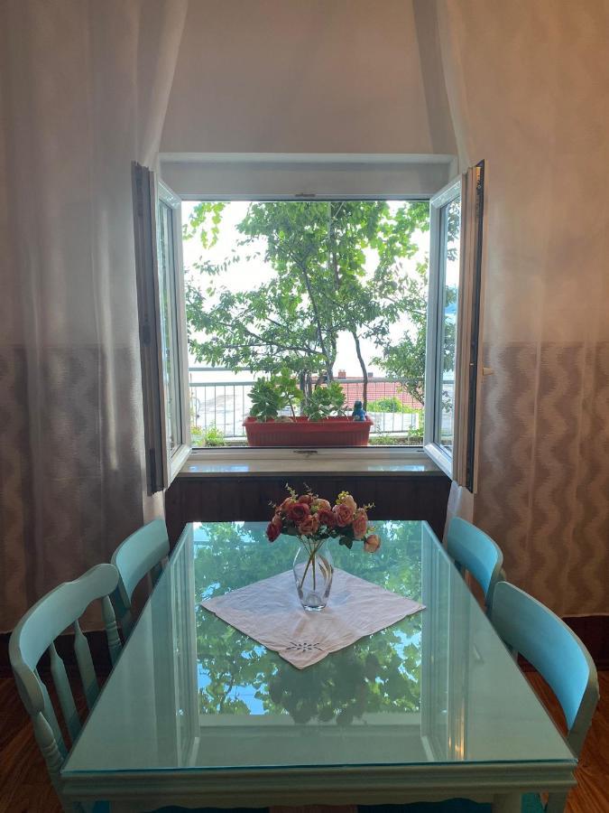 Apartman Mario Apartment Omis Bagian luar foto